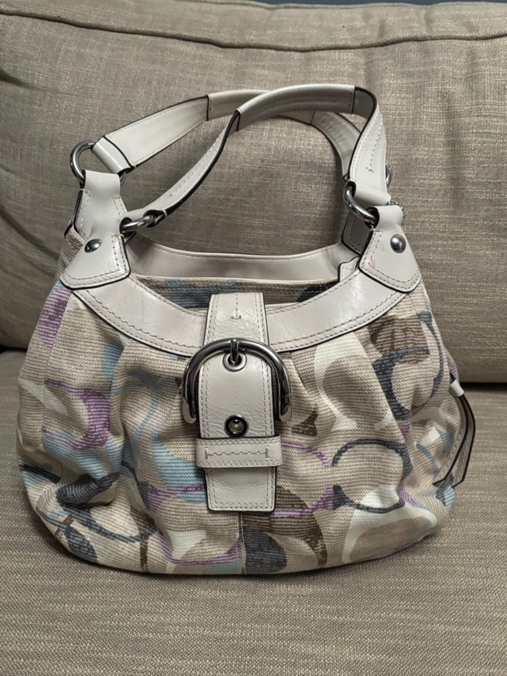 Coach Signature Buckle Hobo EUC